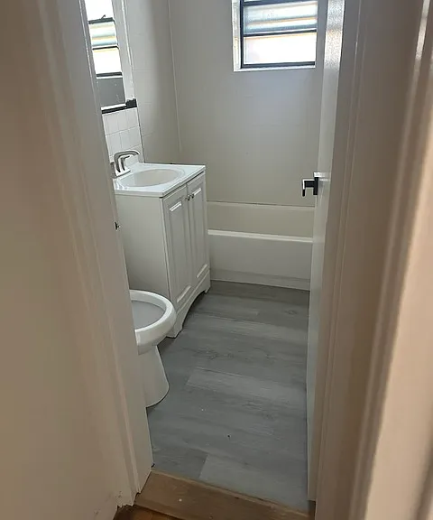 24 Middle Neck Rd #2G — Photo 6