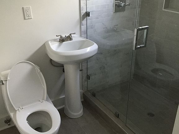 5th image of 607 N Spaulding Ave APT 14