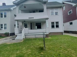 2027 Chesterland Ave #UP, Lakewood, OH