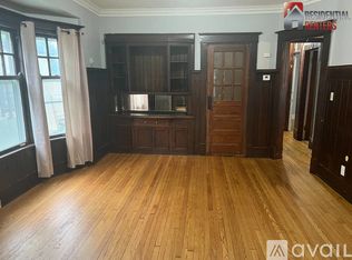 507 N 32nd St, Milwaukee, WI 53208