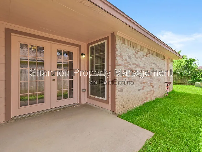 3110 Oak Rock Cir — Photo 24