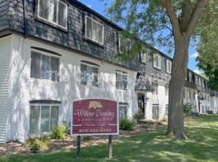 606 E McKinley Rd APT 2B, Ottawa, IL 61350