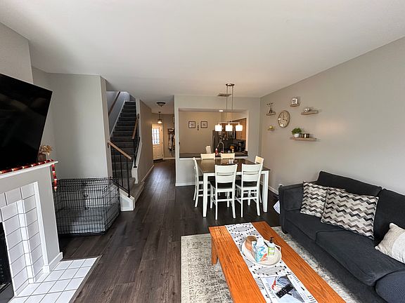 3rd image of 4427 W Brownstone Way