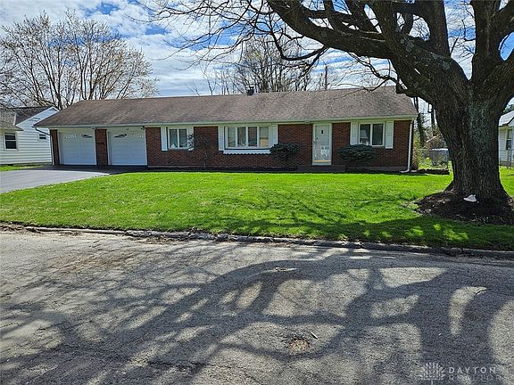 2nd image of 107 W Josie Ave