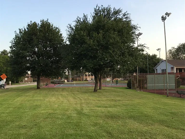 3010 Bee Cave Dr — Photo 19