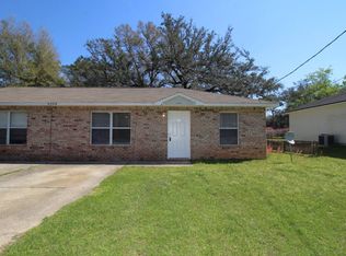 6954 Woodley Dr #B, Pensacola, FL 32503