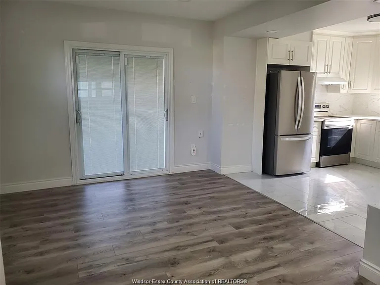 348 Caroline St — Photo 6
