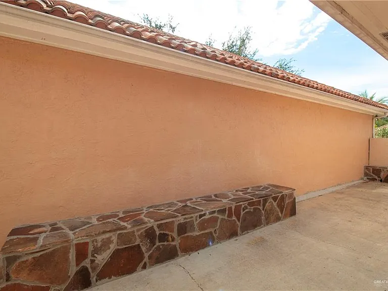 113 E Yucca Ave — Photo 15