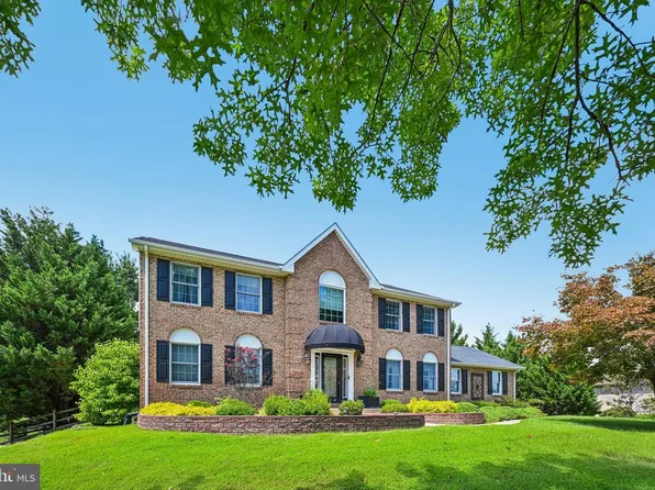 10 Steffie Dr, Bear, DE 19701