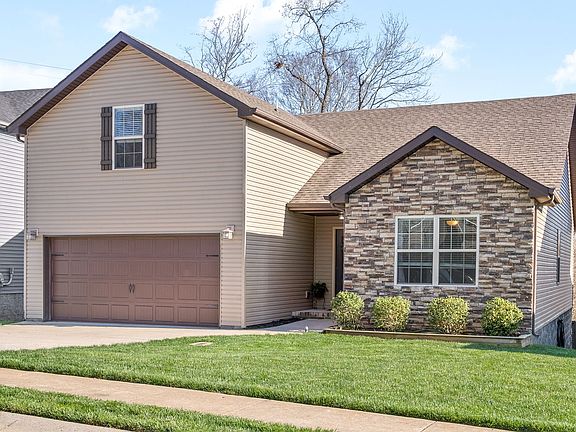 3rd image of 1153 Belvoir Ln