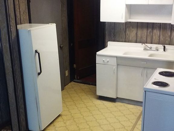 2nd image of 701 N 6th St