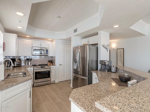 2nd image of 1900 N Atlantic Ave APT 204