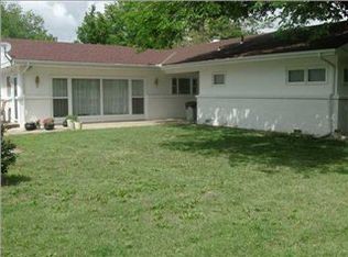 4153 N Edgemoor Dr, Wichita, KS 67220