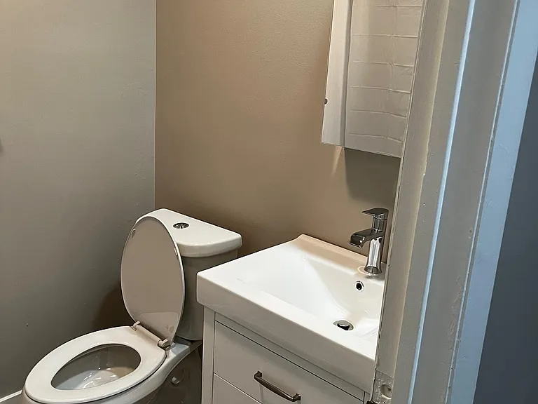 712 Main St — Photo 5