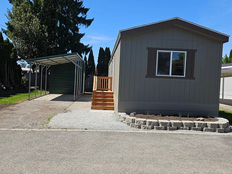 2522 Old Highway 99 S #37 — Photo 1