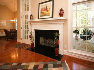 18 Tuscarora Ave, Beaufort, SC 29907