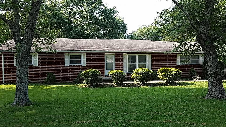 1st image of 7424 Bennington Dr