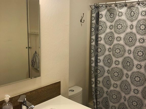 3rd image of 3115 N Lake Blvd #67