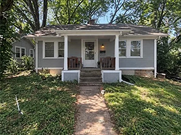 6104 Tracy Ave, Kansas City, MO 64110