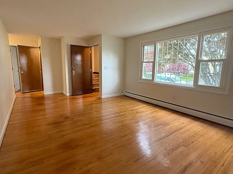 27 Janet Dr — Photo 7