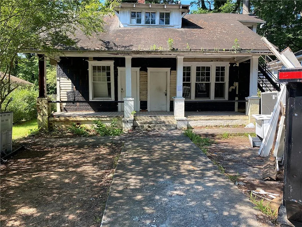 1404 Clermont Ave photo 1