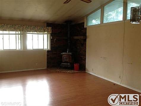 4th image of 2149 Marlacoba Dr