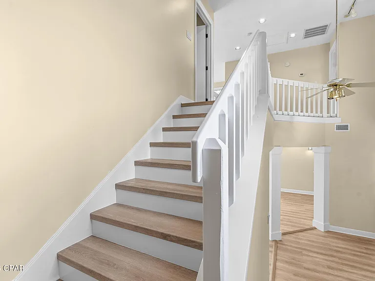 2718 Country Club Dr — Photo 18