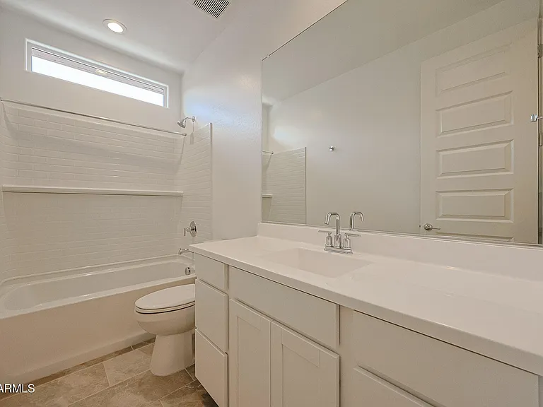 7832 W Hide Trl — Photo 16