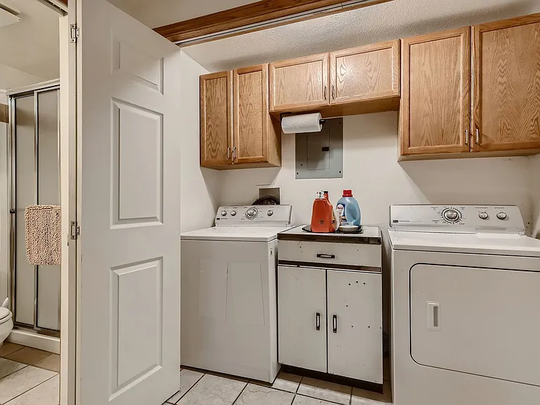 3833 Paseo Del Prado — Photo 8