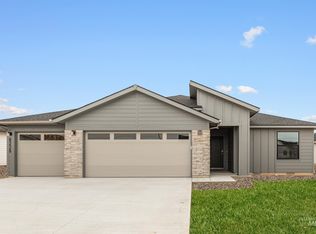 8226 E Cool River Loop, Nampa, ID 83687