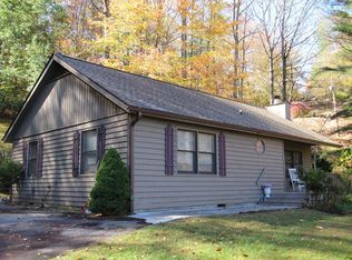 127 W Ridge Dr, Burnsville, NC 28714