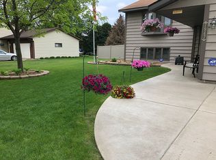 7947 75th St S, Cottage Grove, MN 55016