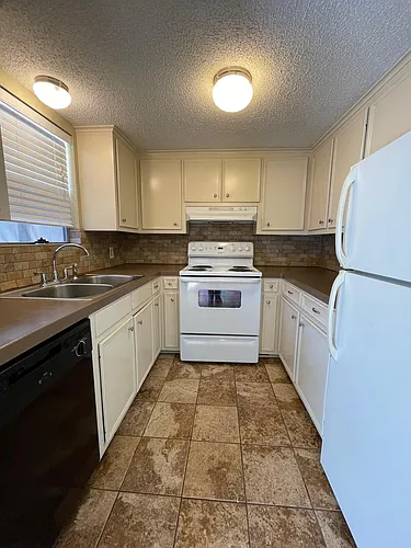 200 S Anderson St #3 Photo 1