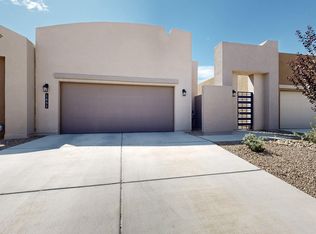 1641 Tierra Verde Loop NW, Los Lunas, NM 87031