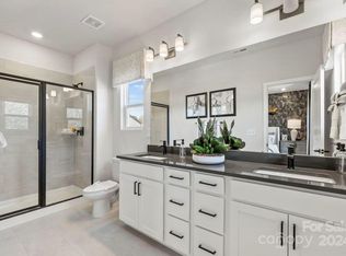1631 Blanche St, Charlotte, NC 28262