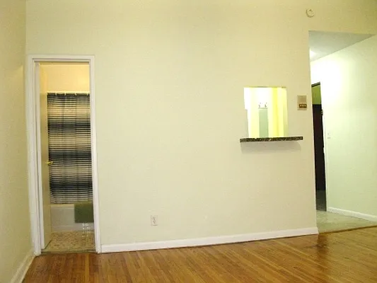 Rented by City Connections Realty | media 10