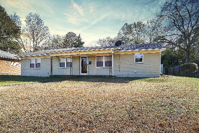 1st image of 155 Brierwood Dr