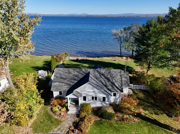 197 Strong House Lane, North Hero, VT 05474