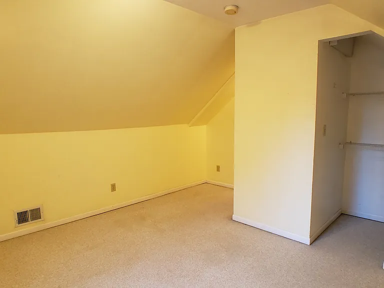 2713 Delaware St SE — Photo 21