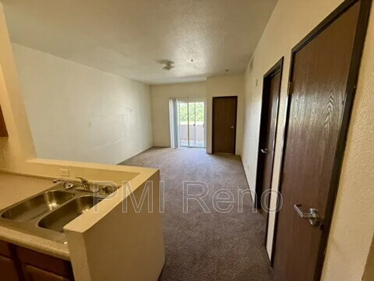 Big Horn Apartments — Photo 23