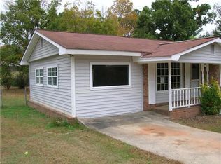 4 Lynhaven Dr, Newnan, GA 30263