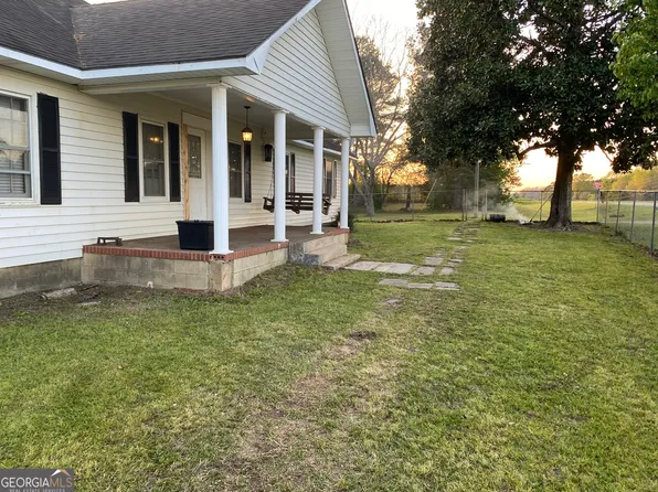 1003 Perry Hwy, Hawkinsville, GA 31036