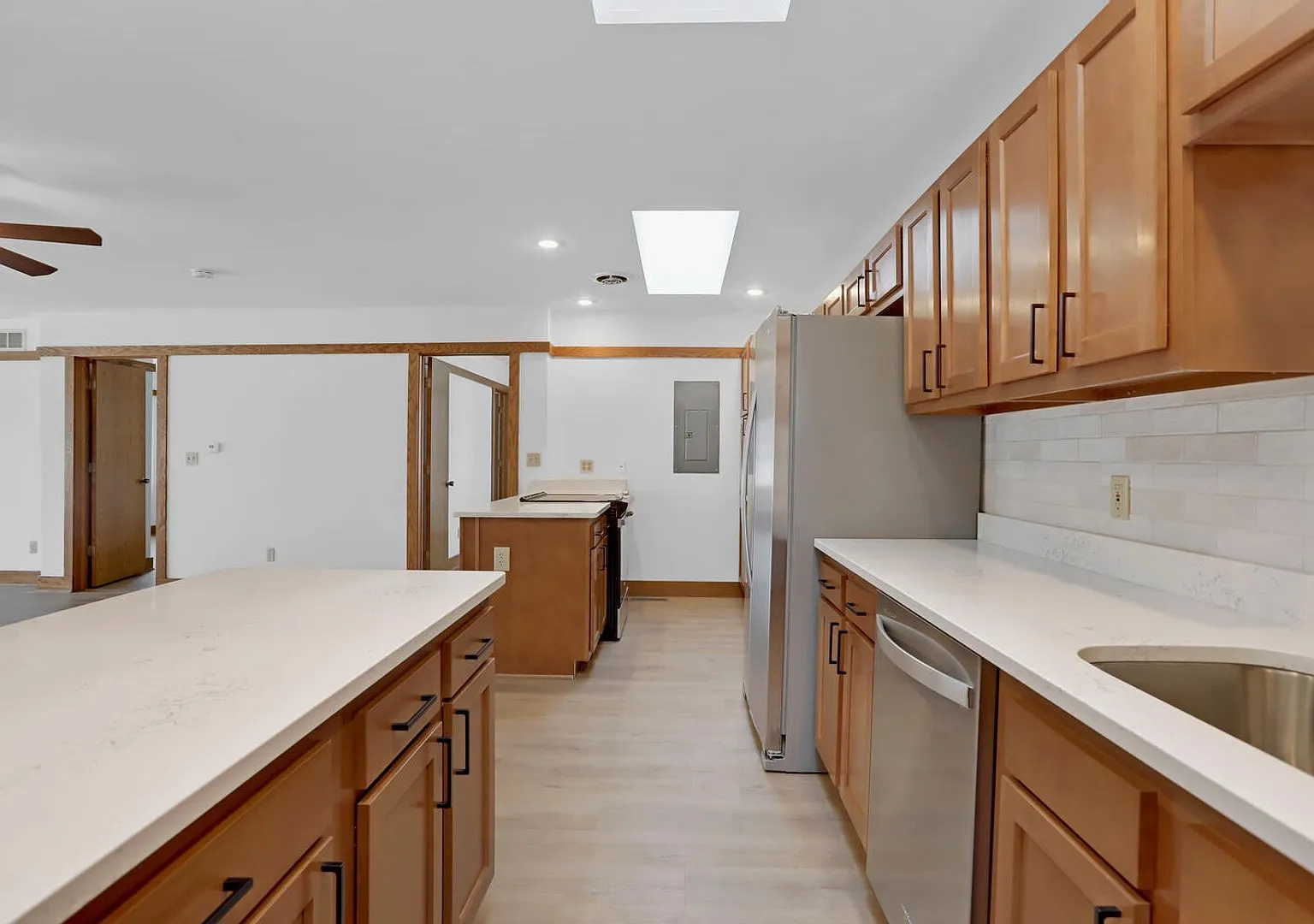 4BD/4BA Duplex In Champaign — Photo 1