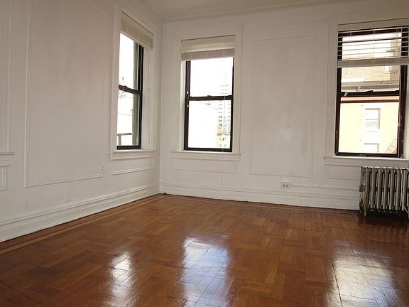 2nd image of 354 E 20th St APT 3