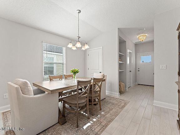 5th image of 12892 HOLSINGER Boulevard