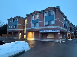 72 Lake Ave #307, Richmond Hill, ON L4E 3N3