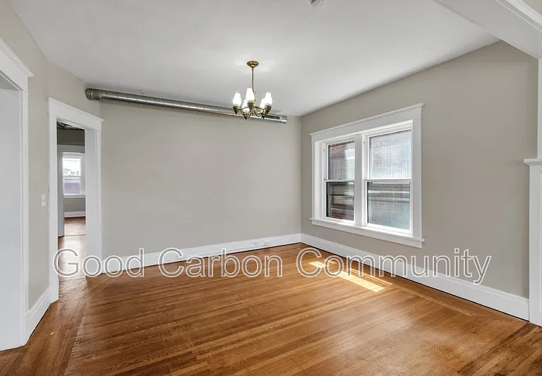 79 Saranac Ave #UPPER — Photo 5