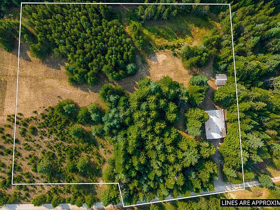 2nd image of 148 Cedar Meadows Ln