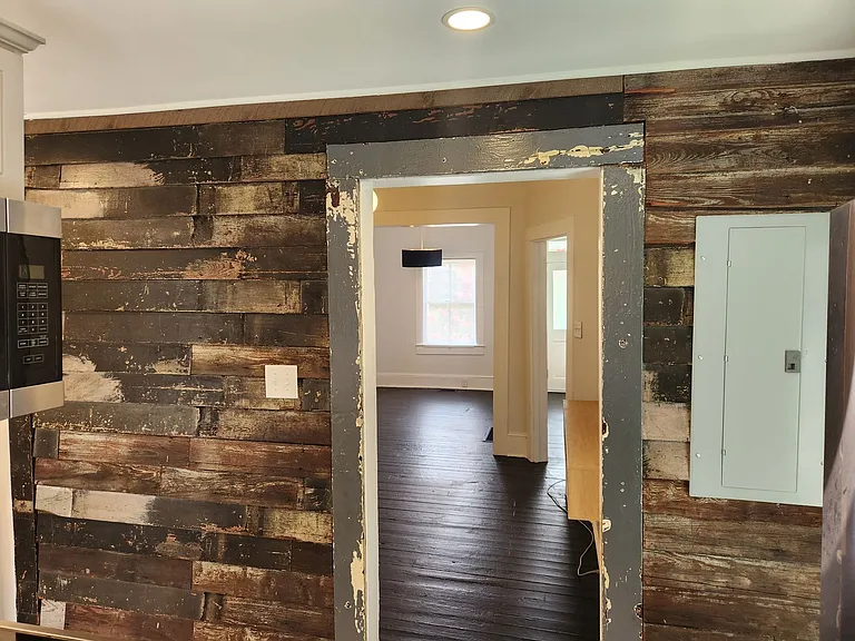 1512 Barnard St — Photo 15