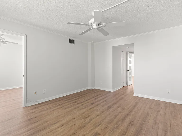 4890 Bay St NE #330 — Photo 17